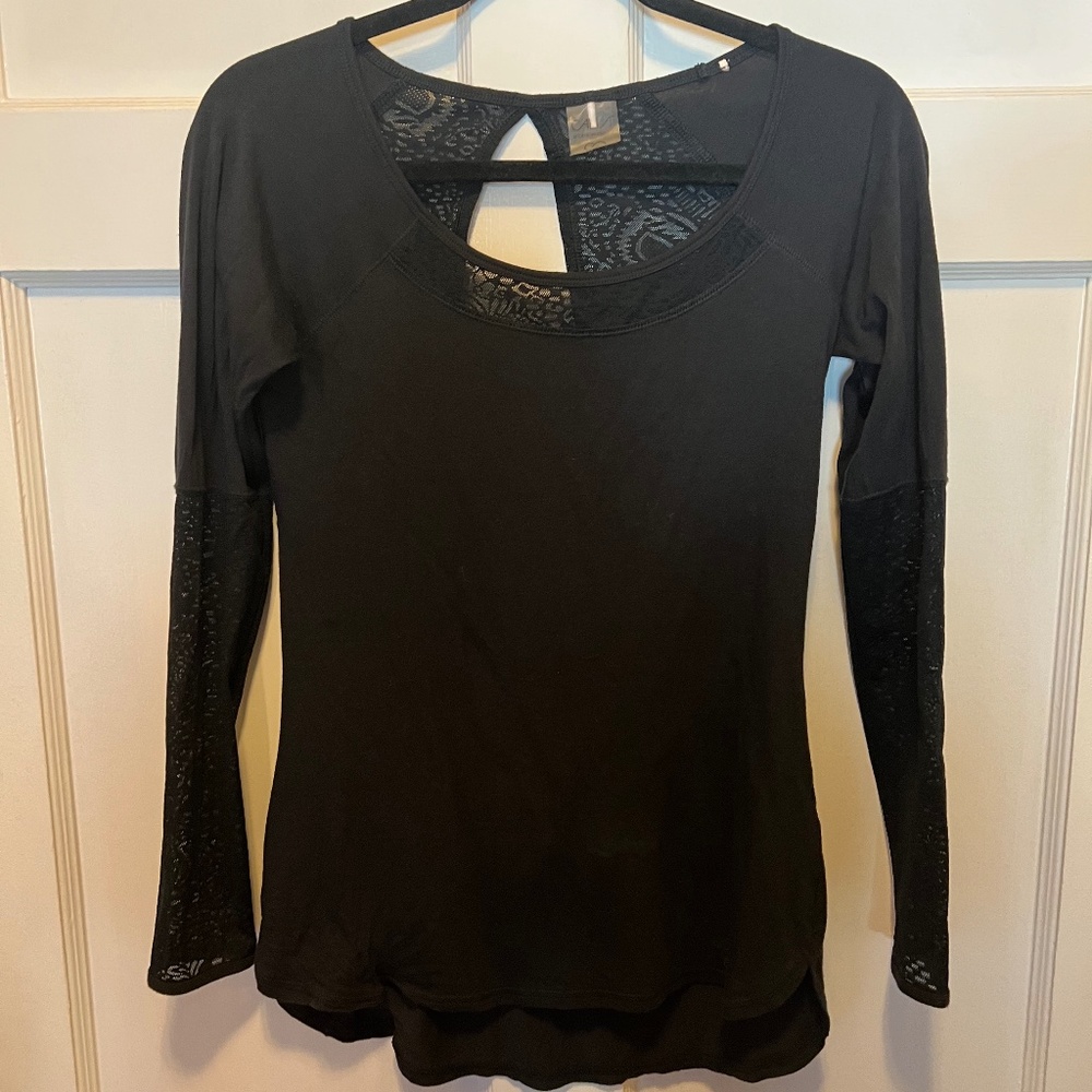 Women’s Calia by Carrie Underwood activewear